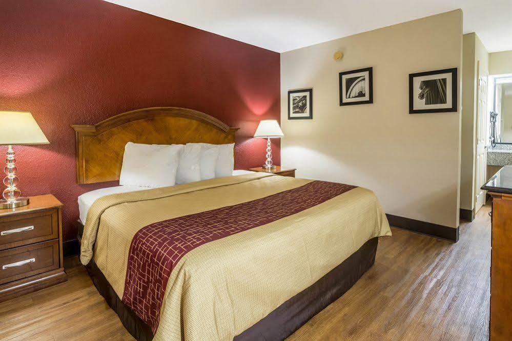 Red Roof Inn Галф Шорс Екстериор снимка
